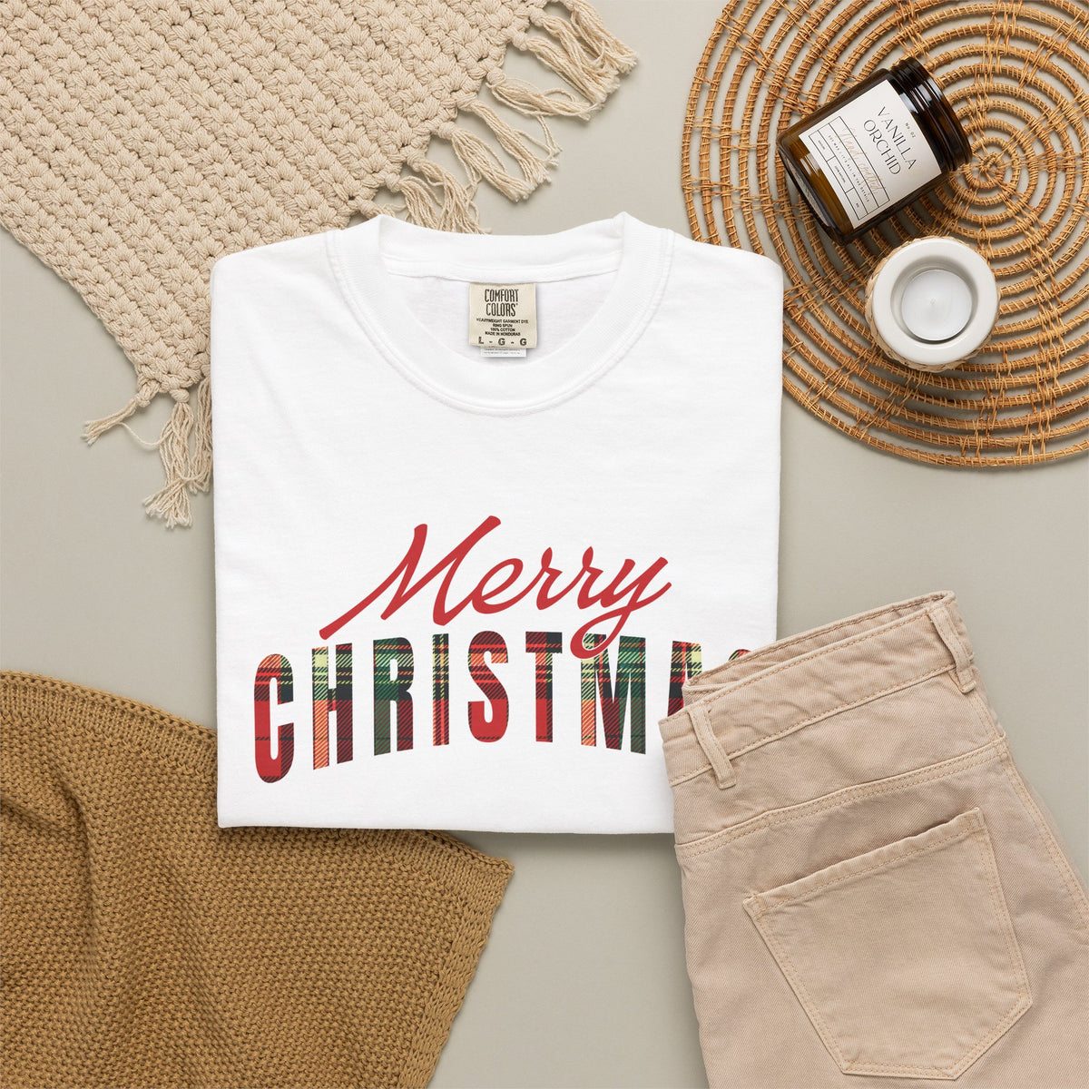 Comfort Color Merry Christmas T-Shirt, Buffalo Plaid Holiday T-Shirt, Women's Xmas Graphic Tee, Cute Christmas Gift for Her, Family Shirt