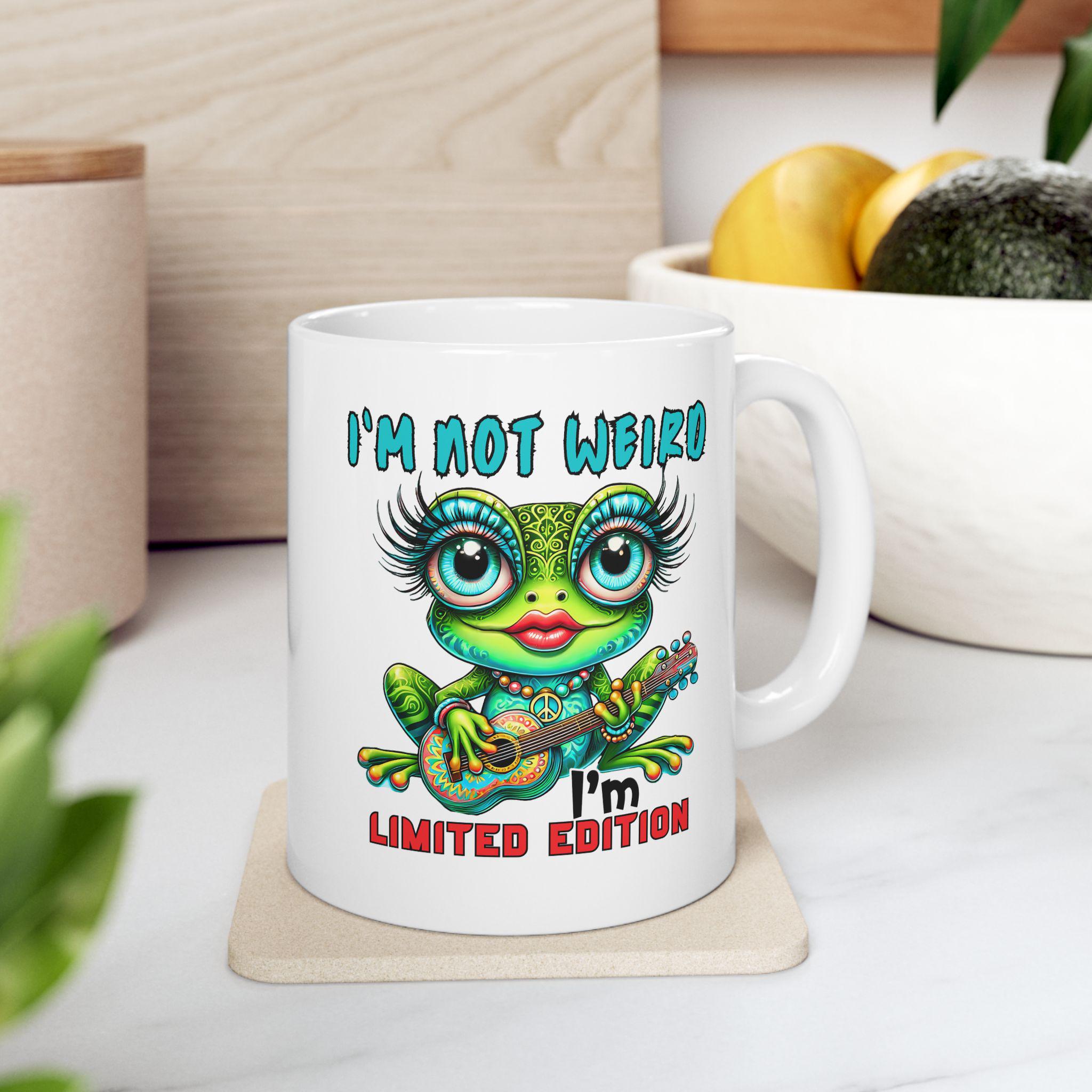 Quirky Frog Ceramic Mug: Fun Kitchen Decor, Coffee Lover Gift