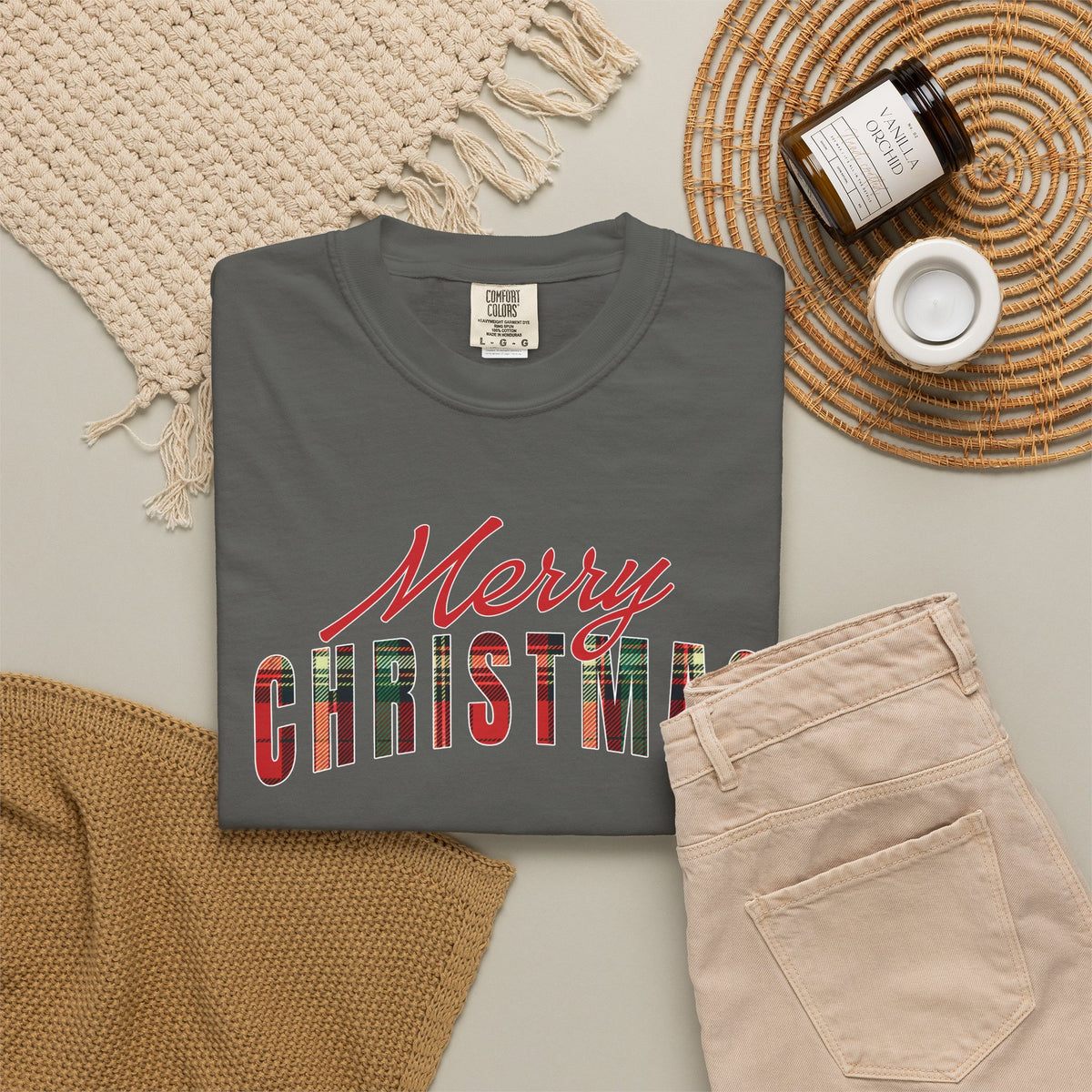 Comfort Color Merry Christmas T-Shirt, Buffalo Plaid Holiday T-Shirt, Women's Xmas Graphic Tee, Cute Christmas Gift for Her, Family Shirt